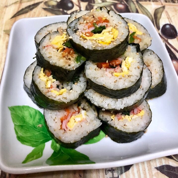 カンタンなのに本格的な味 韓国海苔巻き キンパ レシピ 作り方 By りんりんりん 楽天レシピ カンタンなのに本格的な味 韓国海苔巻き キンパ レシピ 作り方 By りんりんりん 楽天レシピ
